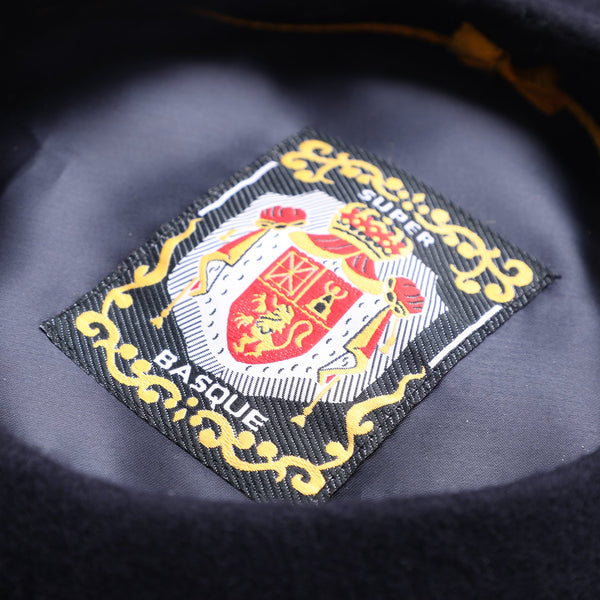 Barett aus 100% Schurwolle mit Innenfutter & Emblem | Made In Italy